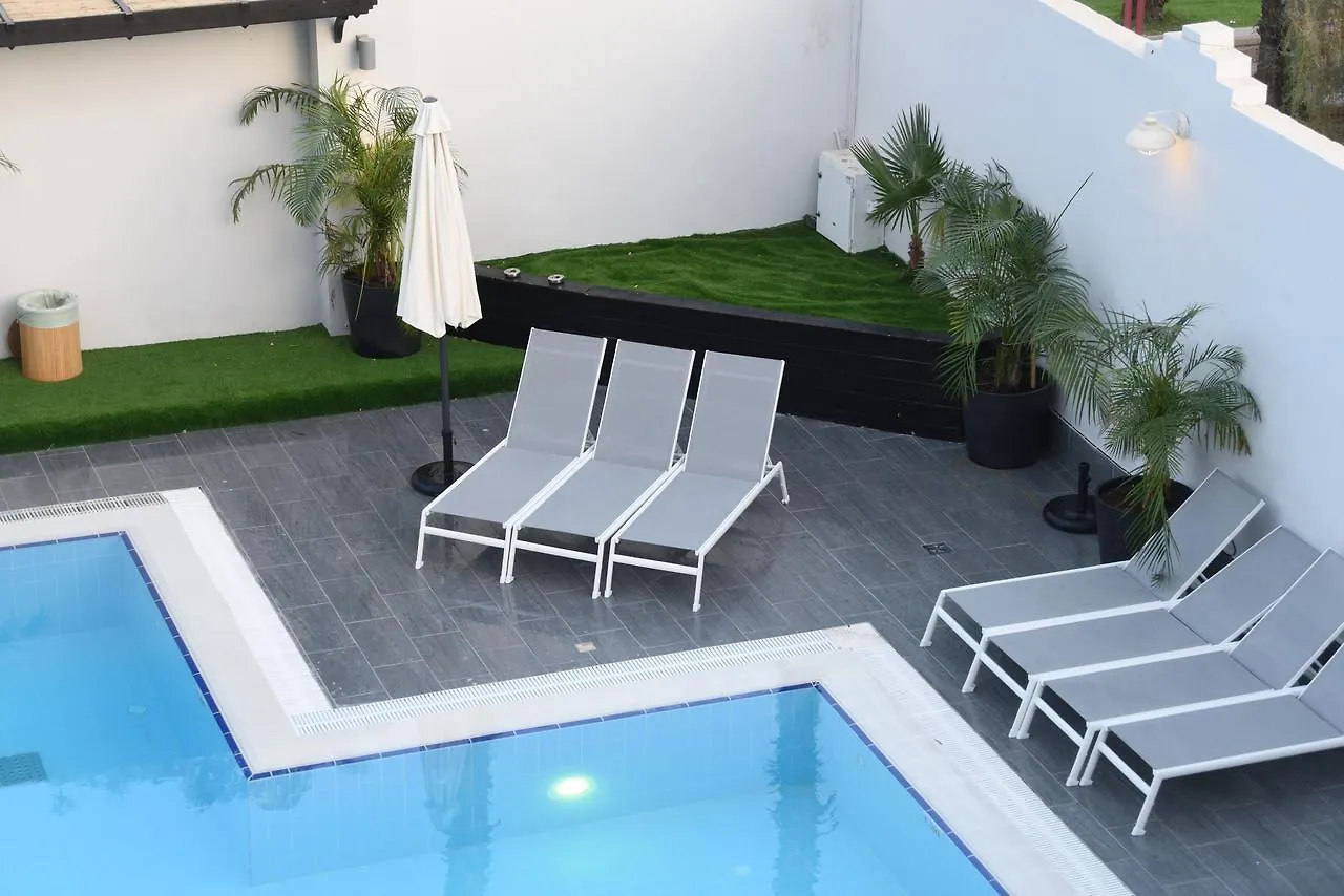 Be Unique Hotel - Drinks Included Eilat